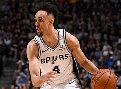 九游体育-包含赛后体能课后，圣安东尼奥马刺主帅复盘备战NBA常规赛，媒体盛赞，心理建设被强调的词条