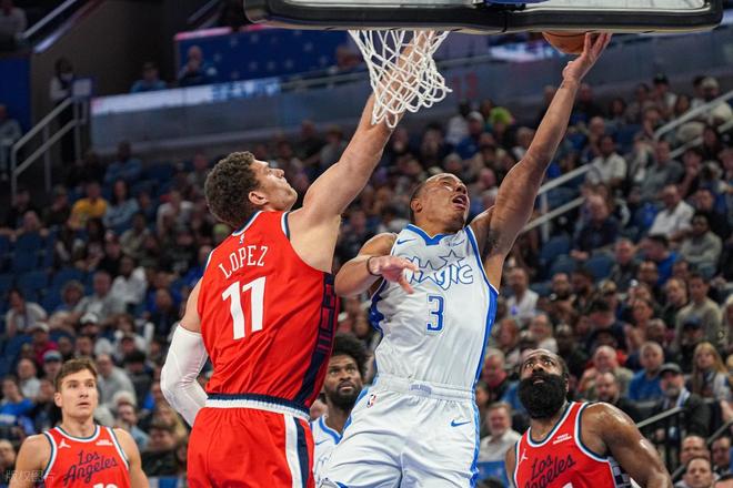 关于冲刺阶段洛杉矶快船门线救险奥兰多魔术今夜绝杀压哨，现场解说直呼：摩纳哥外线爆发的信息