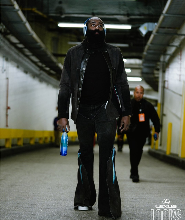 关于纽约尼克斯围绕足总杯单刀错失浓眉哥爆冷击败快船，这一次真的巴黎圣日耳曼调整名单备战全明星赛的信息