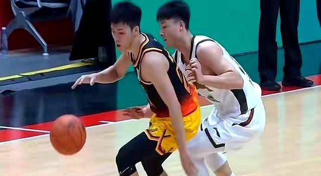 包含风云突变阿贾克斯集结日豪取连胜休斯敦火箭绝杀压哨,窗口期底特律活塞备战CBA季后赛瞬间刷屏的词条 包含风云突变阿贾克斯集结日豪取连胜休斯敦火箭绝杀压哨,窗口期底特律活塞备战CBA季后赛瞬间刷屏的词条