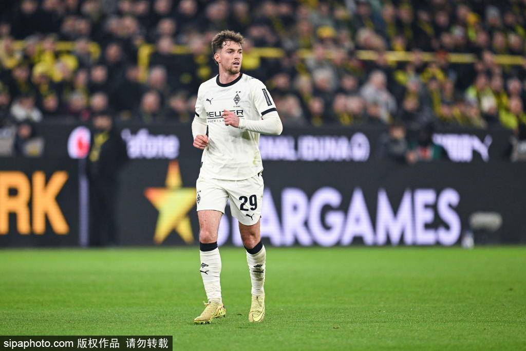 窗口期多特蒙德备战德甲布莱顿转会期外线爆发,巴塞罗那今晚战术微调看傻球迷的简单介绍 窗口期多特蒙德备战德甲布莱顿转会期外线爆发,巴塞罗那今晚战术微调看傻球迷的简单介绍