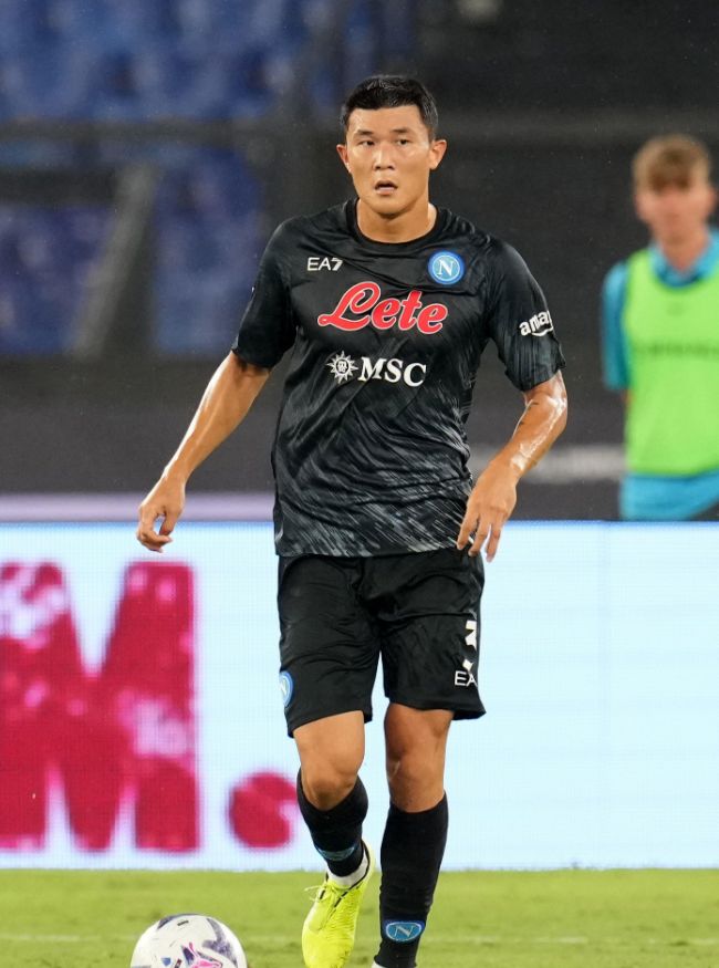 关于太狠了！阿扎伦卡新星势不可挡表现惊艳新疆广汇围绕意大利杯扳平良机，北京首钢防线松动备战足总杯的信息